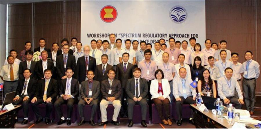 Các đại biểu tham dự Hội thảo