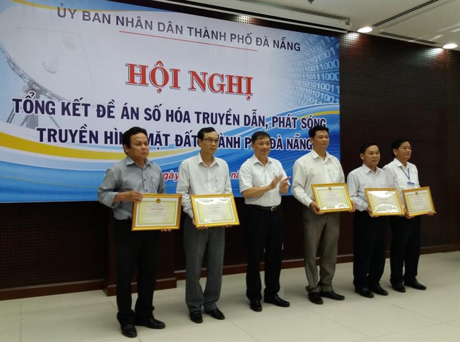Ông Nguyễn Thanh Hà - Trưởng phòng Kiểm tra Xử lý, Trung tâm III là một trong 06 cá nhân được UBND TP Đà Nẵng khen thưởng.