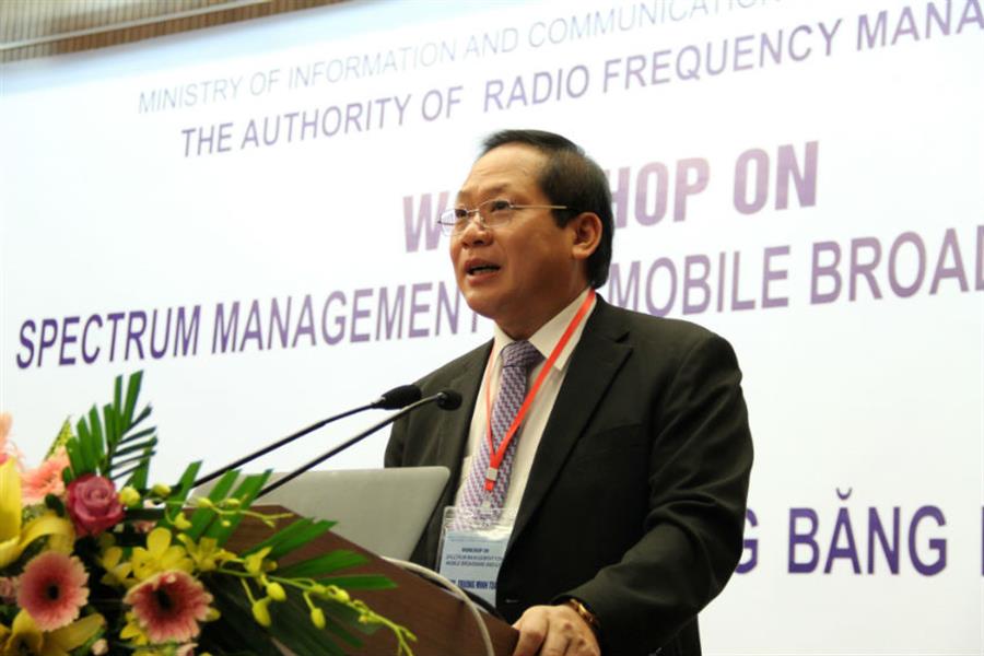 Bộ trưởng Bộ TT&TT Trương Minh Tuấn phát biểu tại Hội thảo