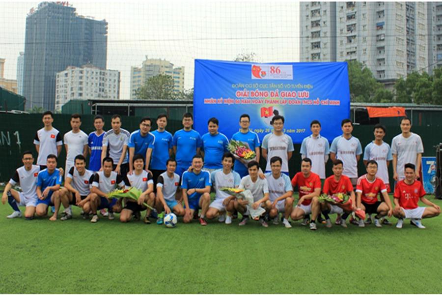 Đoàn viên, thanh niên của các đơn vị làm việc tại Tòa nhà Cục Tần số VTĐ tham gia Giải bóng đá chào mừng 86 năm ngày thành lập Đoàn TNCS Hồ Chí Minh