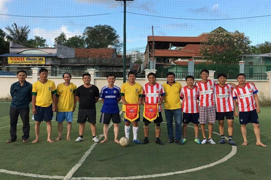 Chi đoàn Trung tâm Tần số VTĐ khu vực VII giao lưu bóng đá với Trung tâm Mạng lưới Mobifone miền Trung – Tổ Viễn thông Khánh Hòa