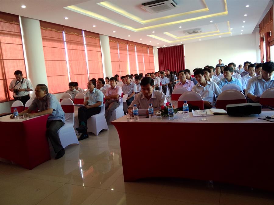 Quang cảnh hội nghị