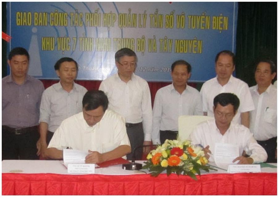 Lễ ký kết Chương trình khung phối hợp công tác quản lý tần số VTĐ giữa Trung tâm VII và các Sở