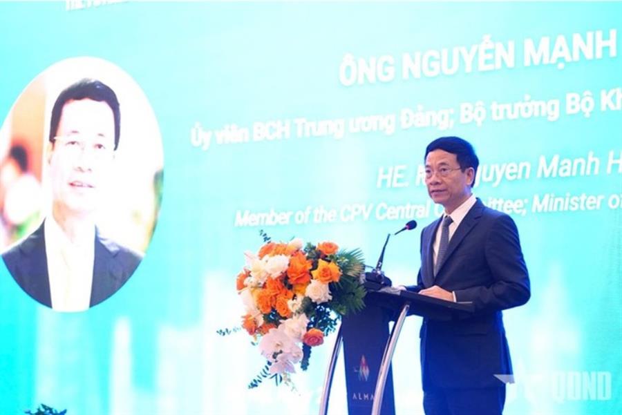 Bộ trưởng Nguyễn Mạnh Hùng phát biểu tại Diễn đàn “Tương lai Khoa học Công nghệ, Đổi mới sáng tạo và Chuyển đổi số Quốc gia”