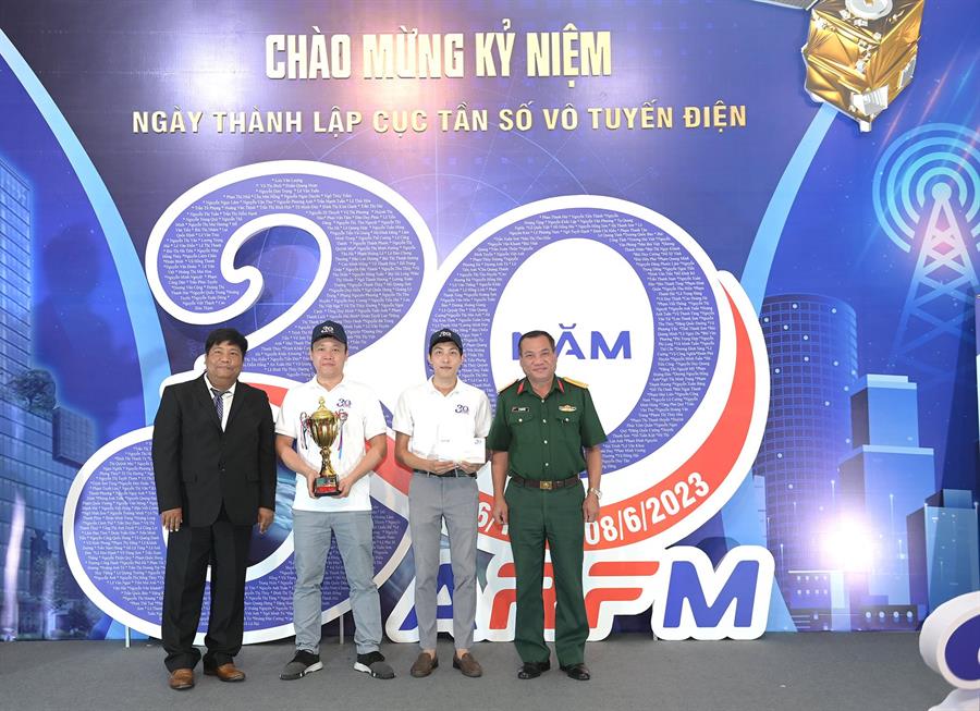 Đội Trung tâm Tần số VTĐ khu vực VI nhận giải Ba