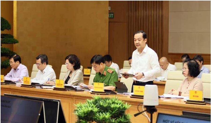 Thứ trưởng Phạm Đức Long báo cáo kết quả nổi bật về triển khai chuyển đổi số quốc gia