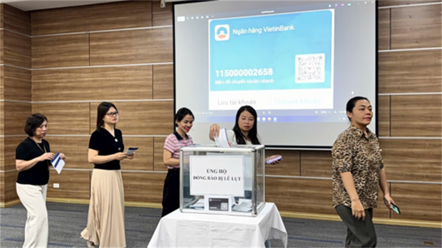 CCVCNLĐ Cục Tần số vô tuyến điện tham gia quyên góp, ủng hộ đồng bào các tỉnh miền núi phía Bắc