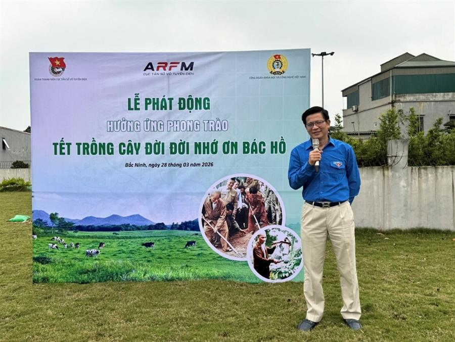 Ông Lê Văn Tuấn Bí thư Đảng ủy, Cục trưởng Cục Tần số vô tuyến điện phát biểu tại Lễ phát động